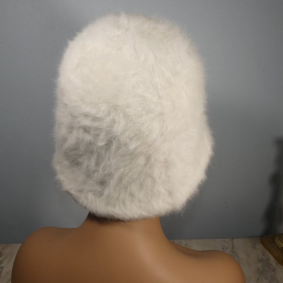 Fabulous! Fun Stylish Fashionable Faux Fur Bucket Hat Ivory - Picture 7 of 11